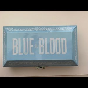 Jeffrey Star Blood Blood palette